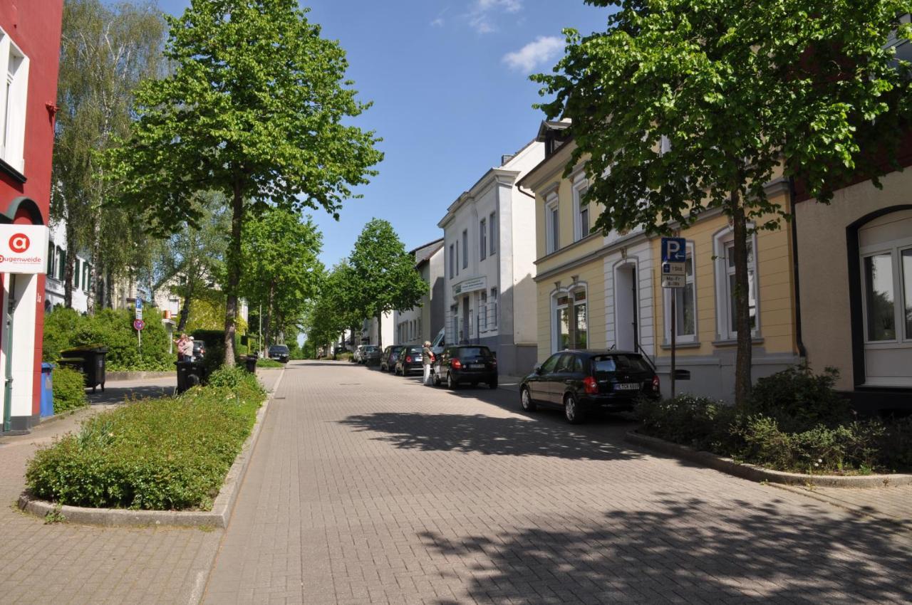 Sterner Obgruiten Haan Kültér fotó